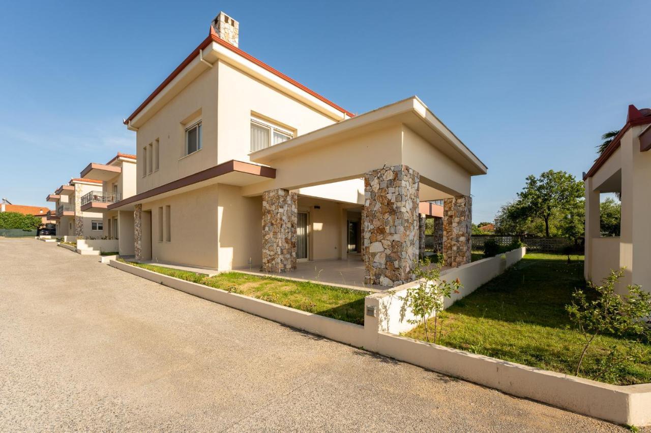 Kalisun Exclusive Villas Nea Kallikrateia Exterior photo
