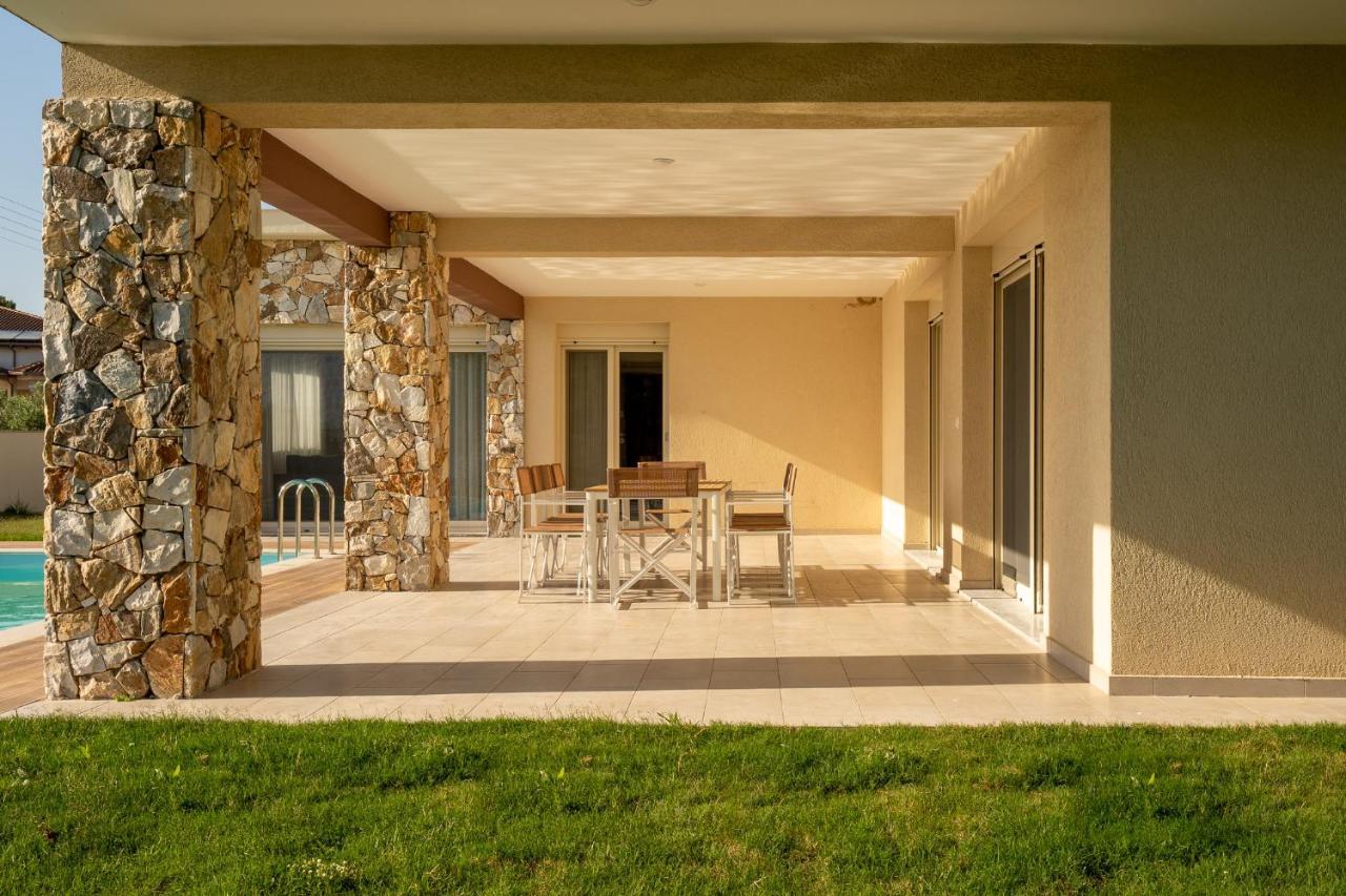 Kalisun Exclusive Villas Nea Kallikrateia Exterior photo